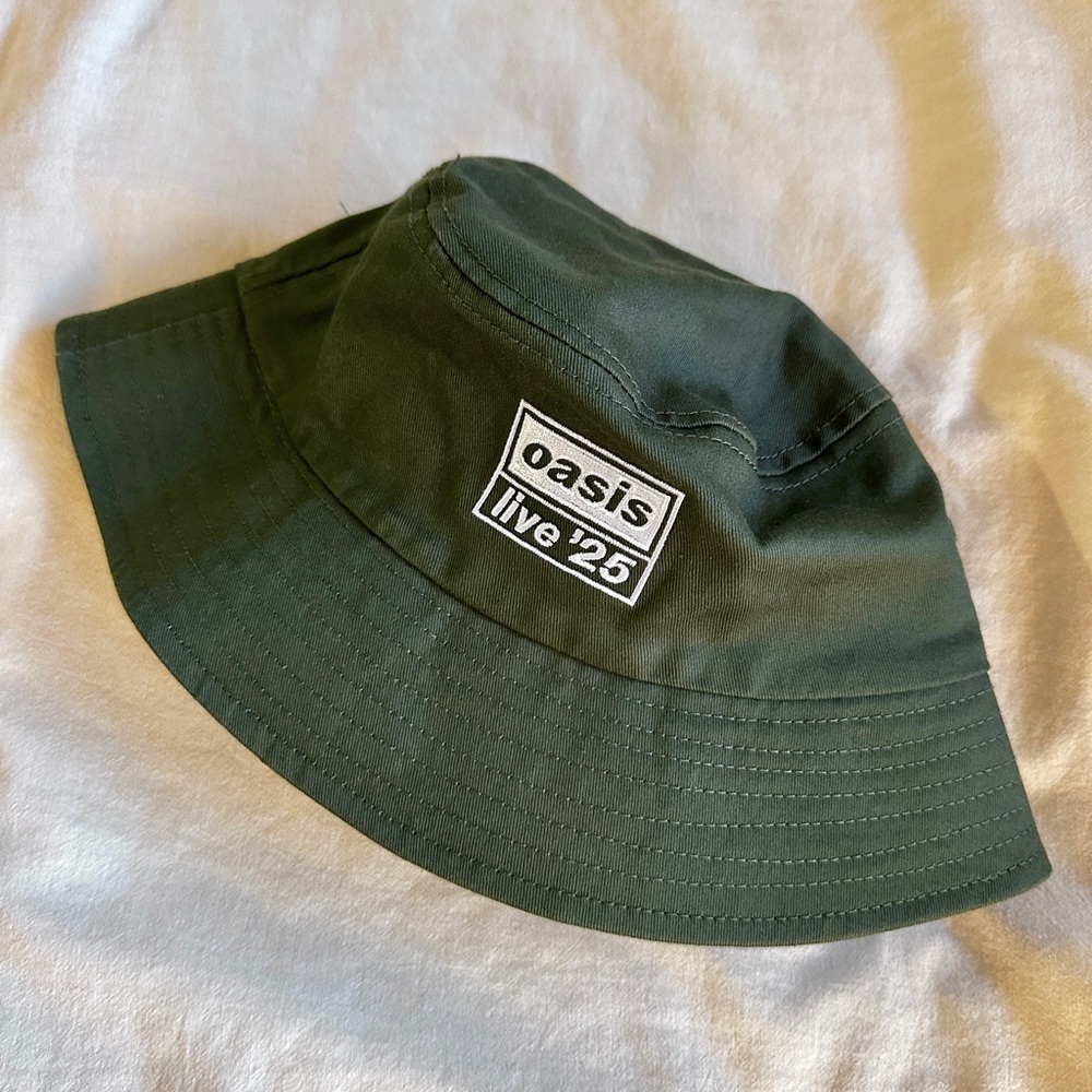 Oasis 2025 bucket hat